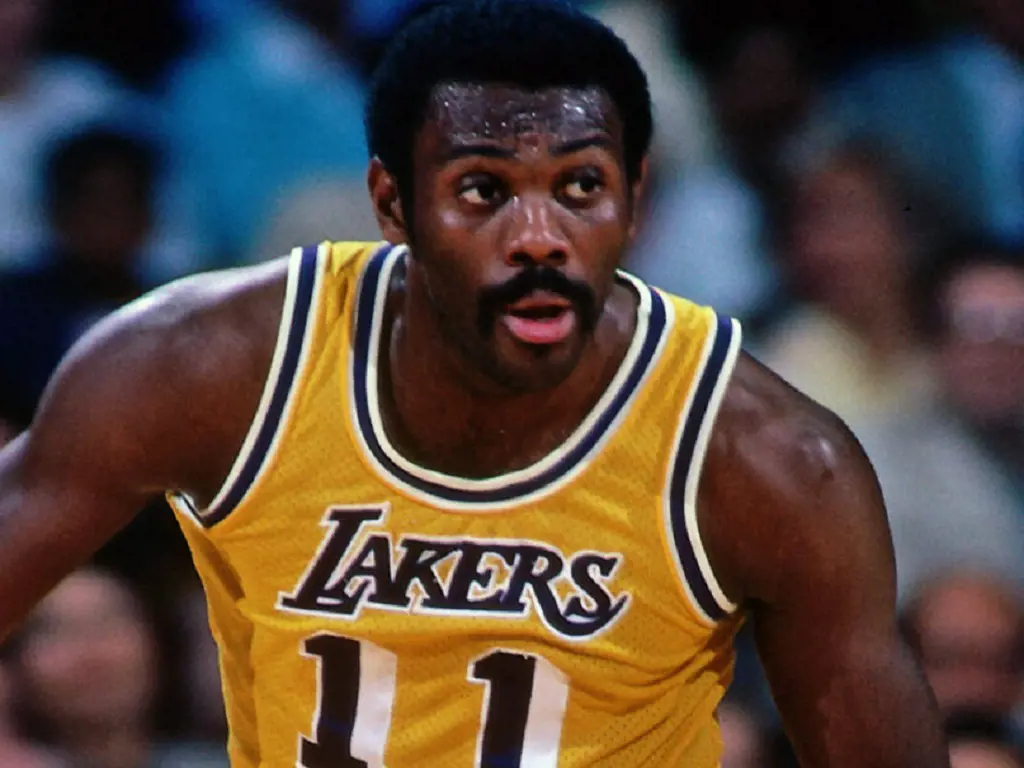 NBA Trades — Los Angeles Lakers Acquire Bob McAdoo