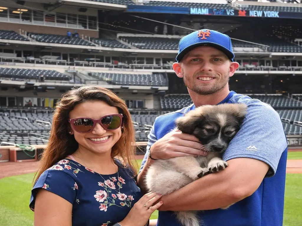 Who is Jeff McNeil's wife Tatiana McNeil? Learn about the life and