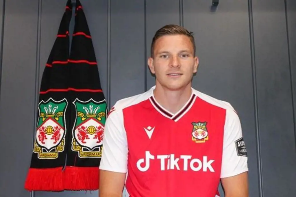 2021 22, Player of the Season and Top Scorer, Paul Philip Mullin as he signed three year deal contract with Wrexham AFC reportedly earning 4k euros per week, Mullin is a goal machine who plays as a forward for Wrexham