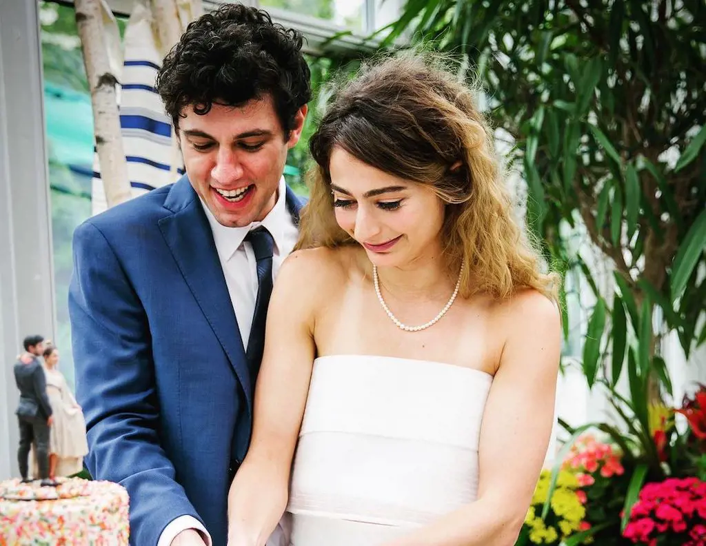 Is alexi pappas still married