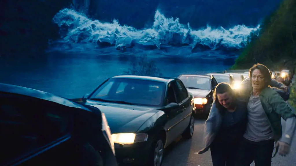 The Wave is a simple story about the disaster which destroyed life yet generated the powerful storyline