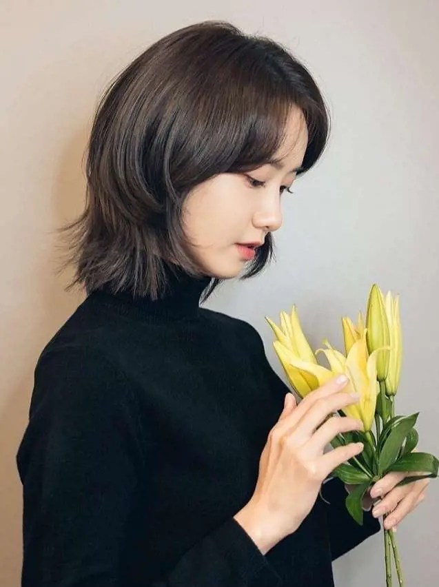 The Hush haircut is a popular hairstyle among Korean celebrities.