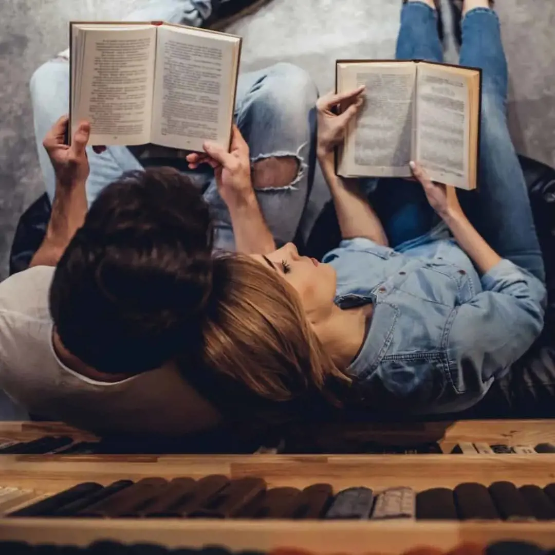 Library dates are a sort of underrated date ideas popular among book lovers.