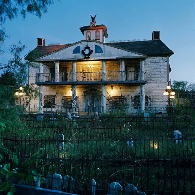 This is the picture of  Thrillvania Haunted House Park which is located in North Texas, USA