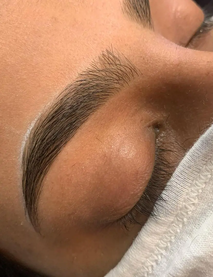 Silver orchid Brow and waxing bar threading expert Jas shaped the brow according to her client's preferences which look great on her
