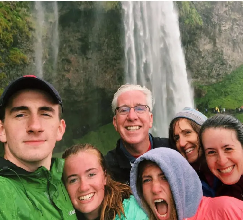 Rachel younger sister shared a picture from their family vacation to Iceland on July 9, 2019 