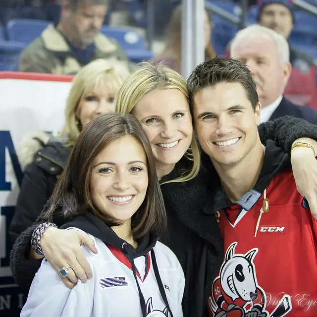 Robbie Amell Sister Jamie Amell Is A Former Model